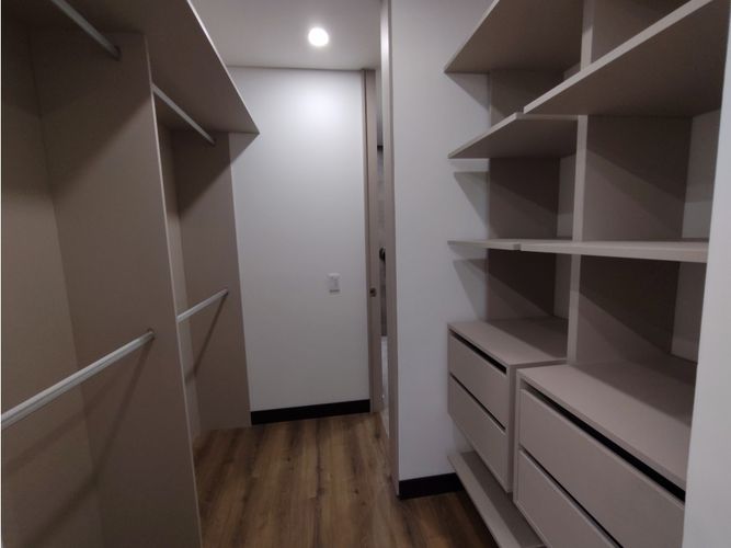 Apartaestudio en venta en El Virrey, Bogotá, 58 m² · foto 10 de 17