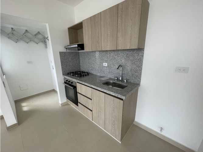 Apartamento de 3 alcobas en arriendo en Vegas De La Doctora, Medellín, 63 m² · foto 3 de 20