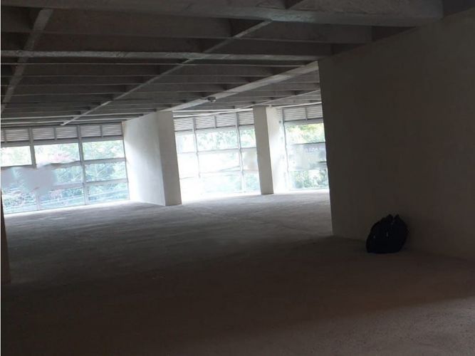 Local en arriendo en Tres Esquinas, Sabaneta, 180 m² · foto 2 de 10