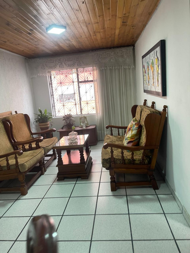 Casa en venta en Eduardo Santos, Bogotá · foto 7 de 21