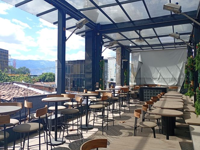 Local en arriendo en Manila, Medellín, 135 m² · foto 2 de 12