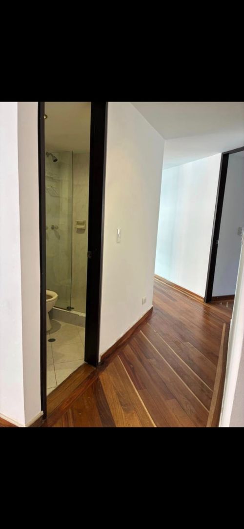 Apartamento de 3 alcobas en venta en Santa Paula, Bogotá, 134 m² · foto 3 de 13