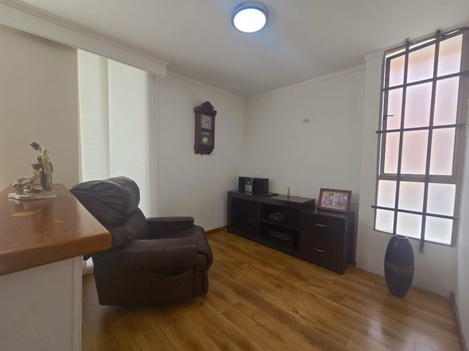 Apartamento en venta en Loma De Los Bernal, Medellín · foto 11 de 20