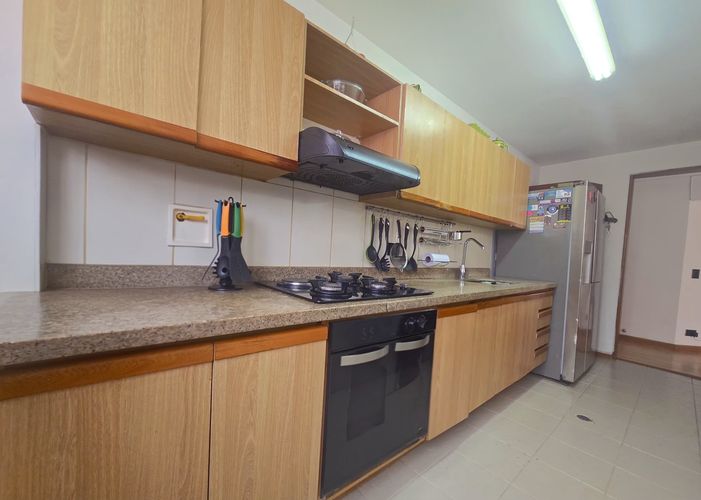 Apartamento en venta en Loma De Los Bernal, Medellín · foto 2 de 20
