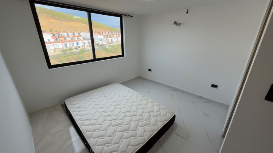Apartamento de 4 alcobas en venta en La Floresta, Los Patios, 124 m² · foto 7 de 22