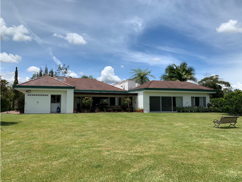 Casa en arriendo en Guayabito, Medellín · foto 3 de 18