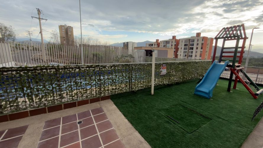 Apartamento de 4 alcobas en venta en La Floresta, Los Patios, 124 m² · foto 20 de 22
