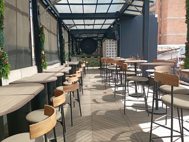 Local en arriendo en El Poblado, Medellín, 135 m² · foto 8 de 12