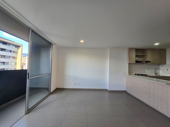 Apartamento de 2 alcobas en arriendo en Santa Fe, Medellín, 66 m² · foto 2 de 17