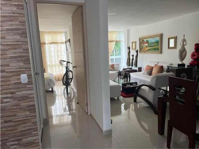 Casa de 3 alcobas en venta en El Castillo, Jamundí, 118 m² · foto 3 de 10