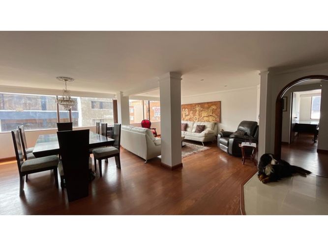 Apartamento de 4 alcobas en venta en Santa Barbara, Bogotá, 225 m² · foto 9 de 24
