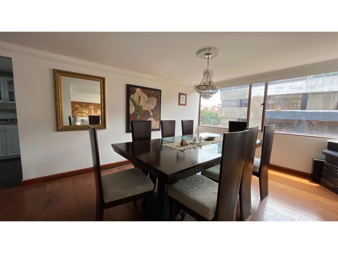 Apartamento de 4 alcobas en venta en Santa Barbara, Bogotá, 225 m² · foto 10 de 24