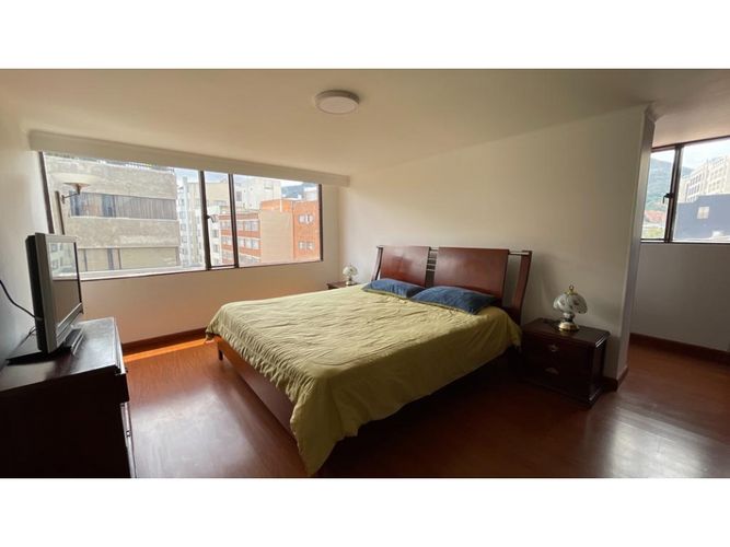 Apartamento de 4 alcobas en venta en Santa Barbara, Bogotá, 225 m² · foto 17 de 24