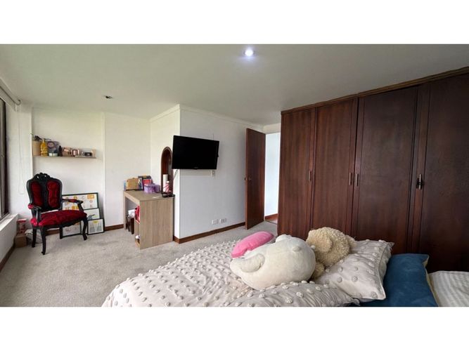 Apartamento de 4 alcobas en venta en Santa Barbara, Bogotá, 225 m² · foto 24 de 24