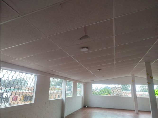 Edificio en venta en Mariano Ramos, Cali, 600 m² · foto 6 de 14