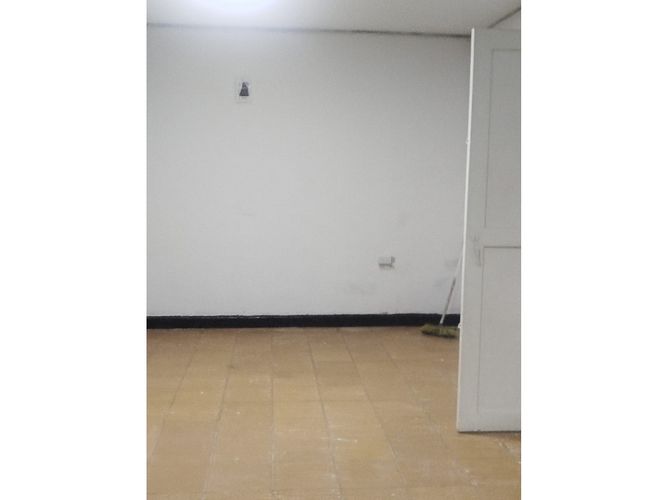 Edificio en venta en Mariano Ramos, Cali, 600 m² · foto 13 de 14