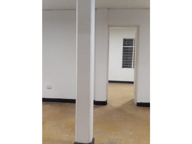 Edificio en venta en Mariano Ramos, Cali, 600 m² · foto 14 de 14