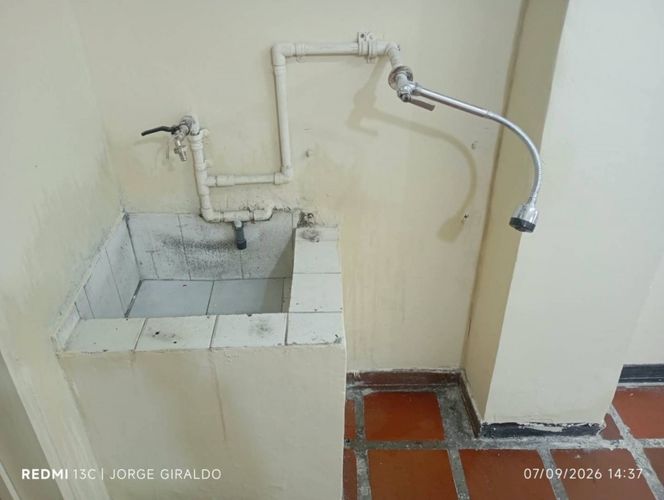 Local en arriendo en Avenida Santander, Manizales, 24 m² · foto 4 de 4