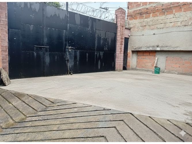 Bodega en arriendo en La Tablaza, La Estrella, 805 m² · foto 3 de 9