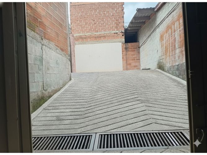Bodega en arriendo en La Tablaza, La Estrella, 805 m² · foto 8 de 9