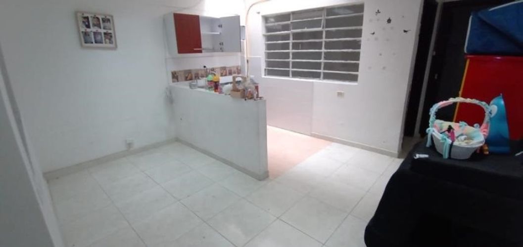 Casa de 6 alcobas en venta en San Antonio De Padua, Bogotá, 164 m² · foto 6 de 24