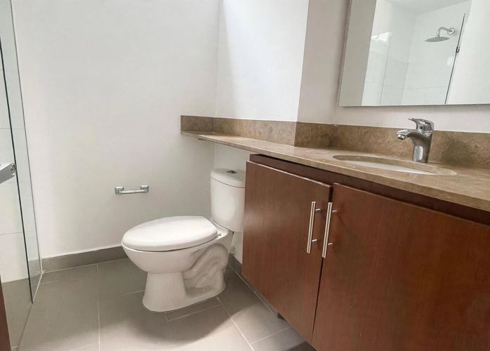 Apartamento de 3 alcobas en arriendo en Loma Linda, Envigado, 113 m² · foto 7 de 9
