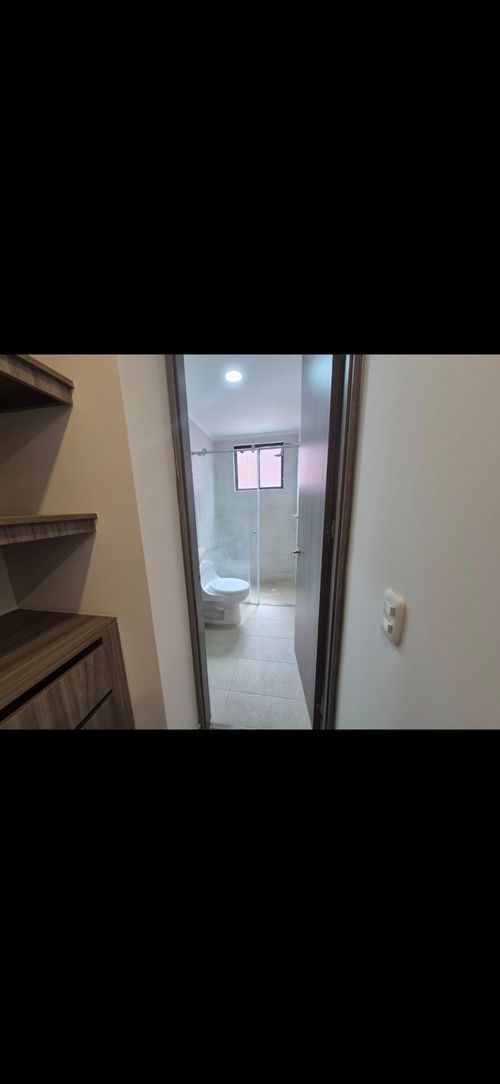 Apartaestudio en venta en Cedritos, Bogotá, 42 m² · foto 3 de 14
