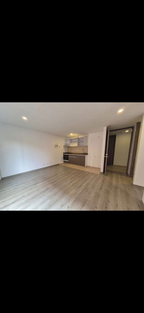 Apartaestudio en venta en Cedritos, Bogotá, 42 m² · foto 10 de 14