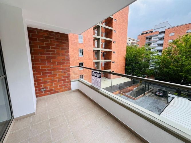 Apartamento de 3 alcobas en arriendo en Loma Linda, Envigado, 117 m² · foto 18 de 19