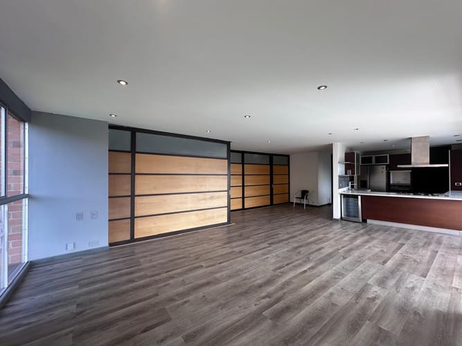 Apartamento de 2 alcobas en arriendo en El Poblado, Medellín, 170 m² · foto 4 de 19
