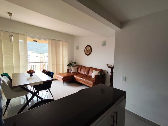 Apartamento de 3 alcobas en venta en Hacienda Casablanca Arboleda, Madrid, 73 m² · foto 5 de 20