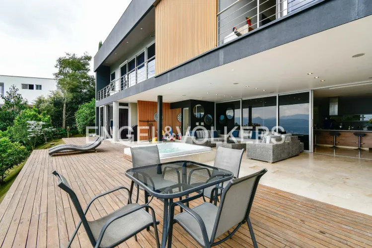 Casa de 6 alcobas en venta en Las Palmas, Medellín, 732 m² · foto 23 de 24