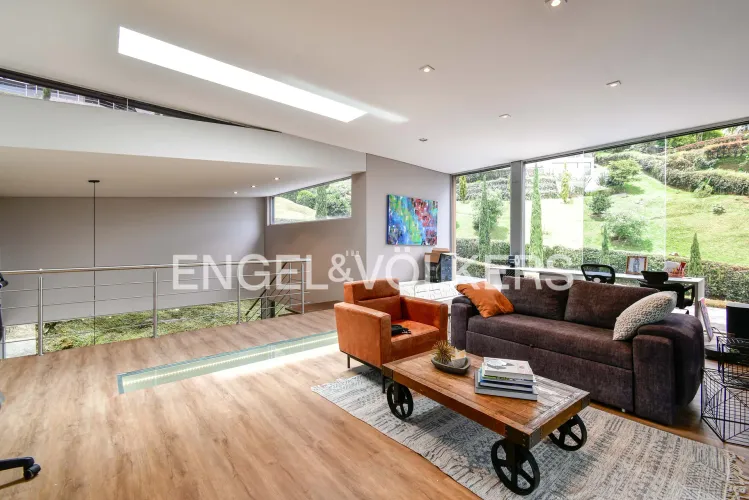 Casa de 6 alcobas en venta en Las Palmas, Medellín, 732 m² · foto 21 de 24
