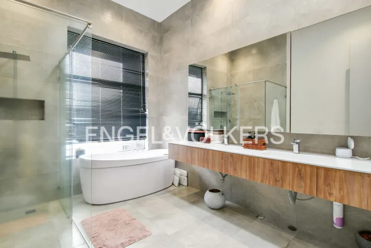 Casa de 6 alcobas en venta en Las Palmas, Medellín, 732 m² · foto 9 de 24