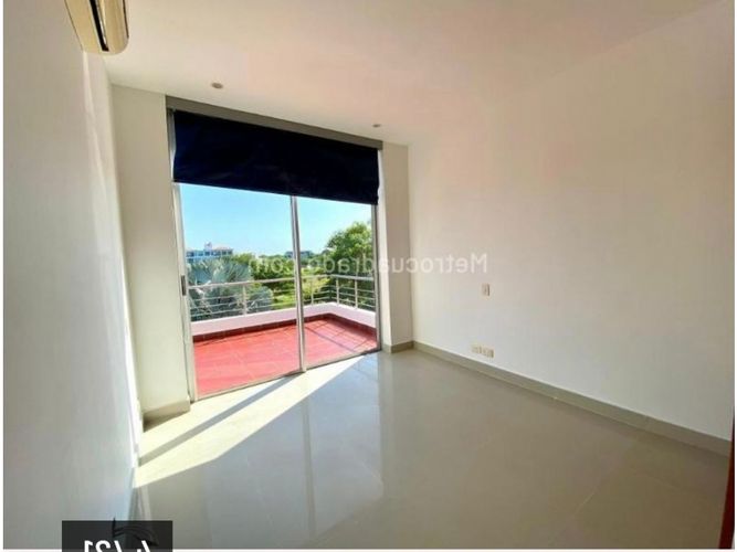 Apartamento de 3 alcobas en venta en Crespo, Cartagena, 147 m² · foto 7 de 12