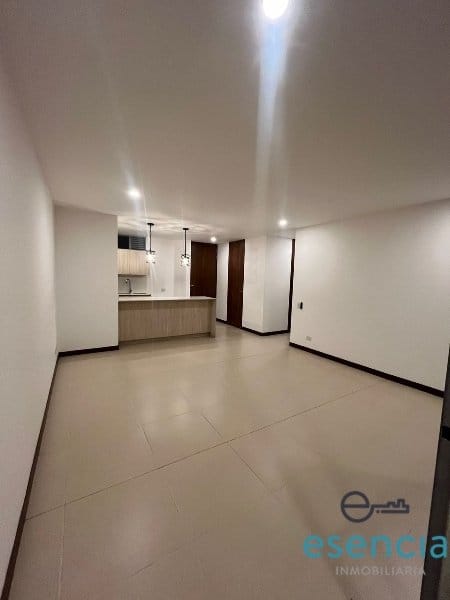 Apartamento de 3 alcobas en arriendo en El Poblado, Medellín, 100 m² · foto 4 de 14