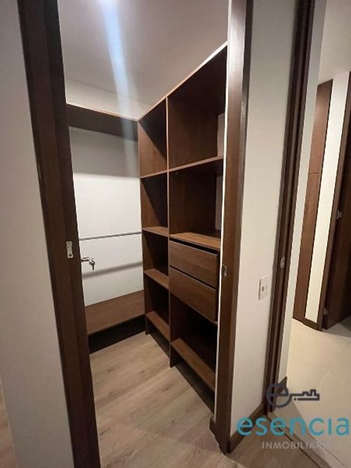 Apartamento de 3 alcobas en arriendo en El Poblado, Medellín, 100 m² · foto 10 de 14
