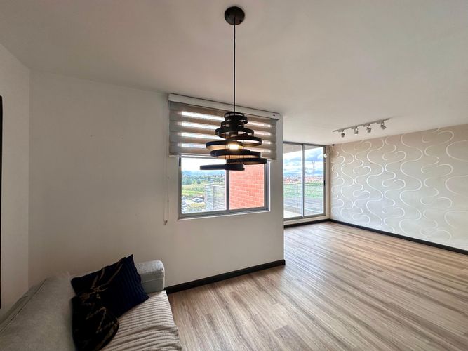 Apartamento de 3 alcobas en venta en Condominio Campestre Alhambra, Madrid, 103 m² · foto 9 de 19