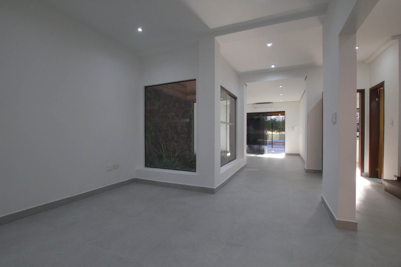 EXCELENTE DUPLEX - CASA  EN ALQUILER: — foto 2