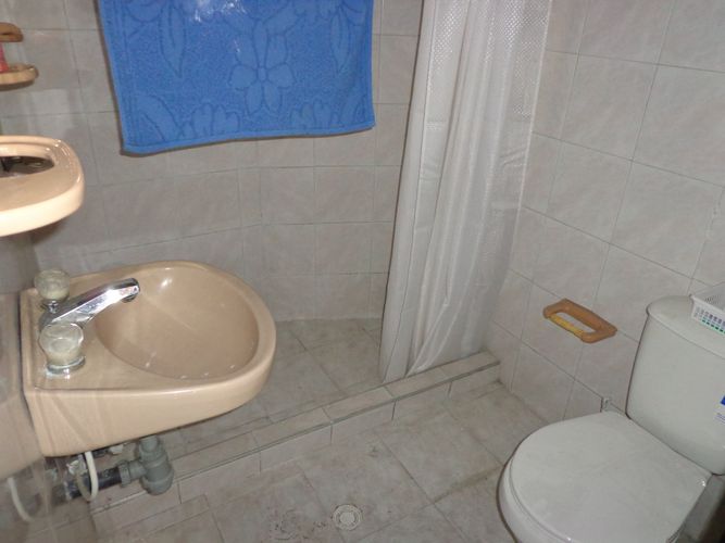 Casa de 10 alcobas en venta en Batallón, Bucaramanga, 213 m² · foto 17 de 20