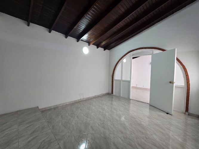 Oficina en arriendo en Belén, Medellín, 200 m² · foto 16 de 18