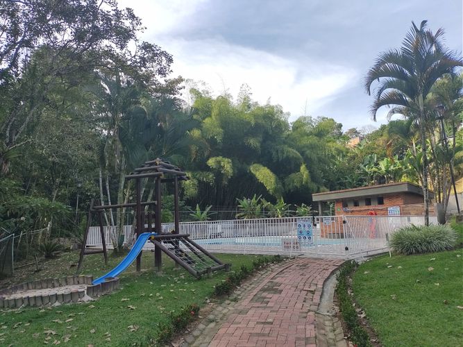 Casa de 5 alcobas en venta en Co. San Felipe De Calambeo Et. Vii, Ibagué, 112 m² · foto 8 de 8