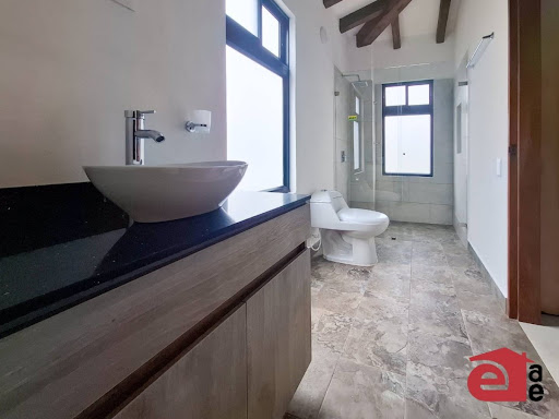 Casa en arriendo en El Carmen de Viboral · foto 17 de 24