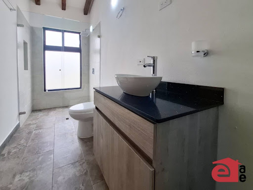 Casa en arriendo en El Carmen de Viboral · foto 18 de 24