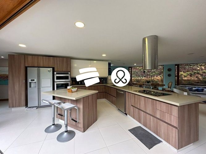 Casa de 8 alcobas en venta en Loma Del Escobero, El Retiro · foto 7 de 18