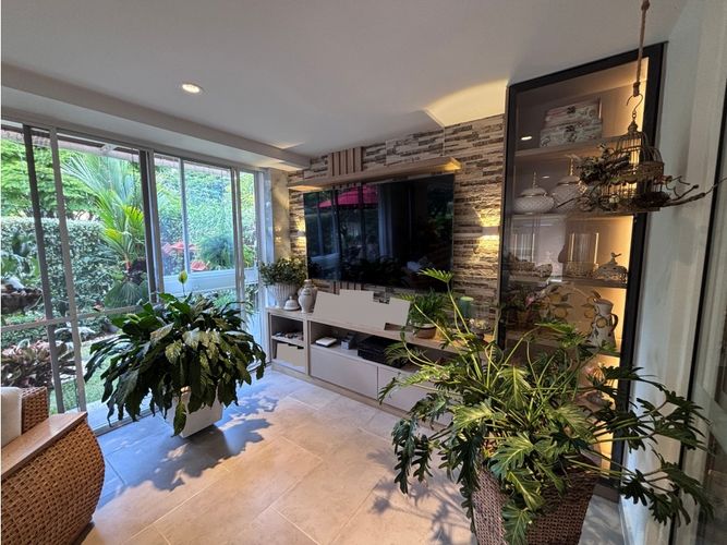 Casa de 3 alcobas en venta en El Castillo, Jamundí, 200 m² · foto 5 de 24