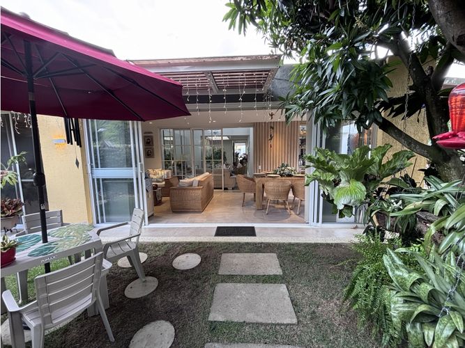 Casa de 3 alcobas en venta en El Castillo, Jamundí, 200 m² · foto 12 de 24