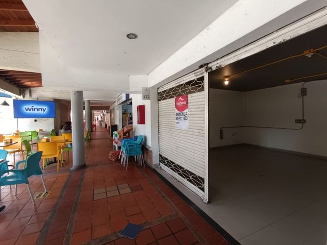 Local en arriendo en Loma Del Chocho, Envigado, 52 m² · foto 2 de 11