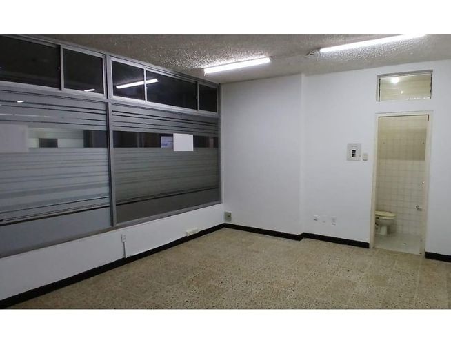 Local en arriendo en Sotomayor, Bucaramanga, 25 m² · foto 2 de 10