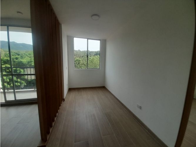 Apartamento de 2 alcobas en venta en Aqualina, Girardot, 55 m² · foto 6 de 24